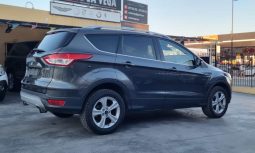 FORD KUGA ECOBOST 2015 lleno