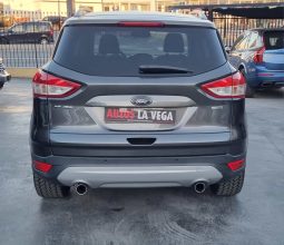 FORD KUGA ECOBOST 2015 lleno